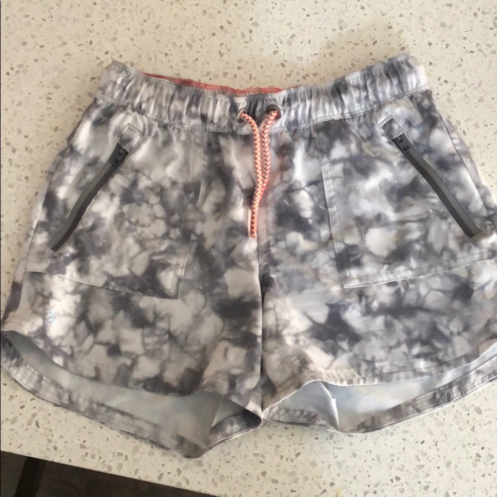 Athleta girl short size L 12